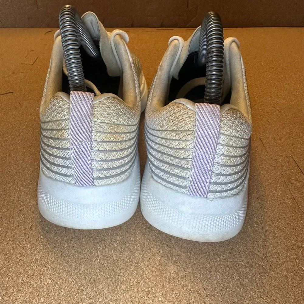 Skechers GoWalk Hyper Pillars Womens Size 7.5‎ White Silver Purple Walking Shoes